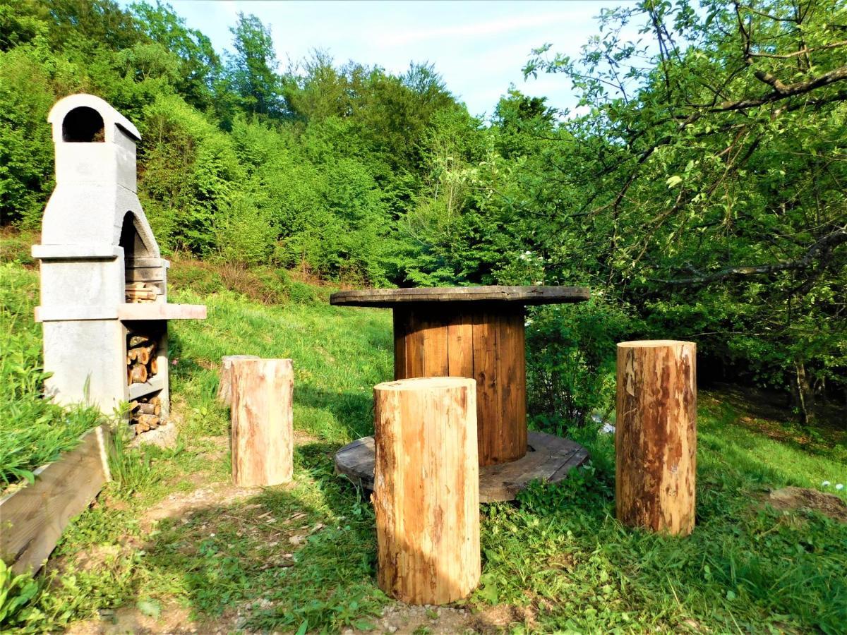 Robinzonski Turizam "Robin' S Hood" Skrad Bagian luar foto